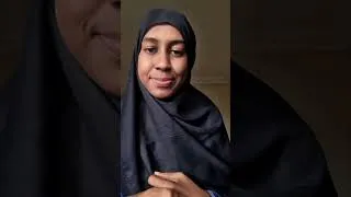 Miniature : COMORES : Hadidja Ahamada Soyad, titulaire de la certification "Passeport numérique 10.000 Codeurs"