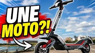 Miniature : Cette TROTTINETTE ressemble à une MOTO ! 😱 NAVEE XT5 Pro