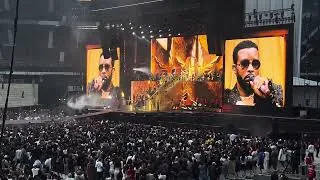 Miniature :  INCROYABLE 😭 L’entrée royale de Fally Ipupa au Stade de France