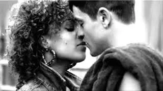 Miniature : MISFITS OST - ALISHA AND SIMON FEEL EACH OTHER (Foals - Sahara)