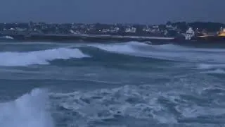 Miniature : 136 km/h + Vagues de 13m : La Bretagne résiste ! 💪🌊