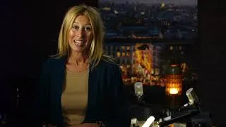 Miniature : Elodie - English version - Journalist & MC
