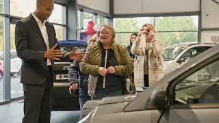 Miniature : 🎁 Une incroyable surprise attend une cliente dans la concession Jura Sans Permis !