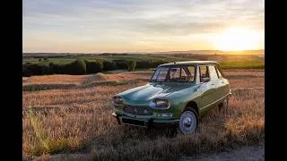 Miniature : Citroën Ami 8 de 1976 en vue drone sur un coucher de soleil Alsacien. Citroën, voiture ancienne.