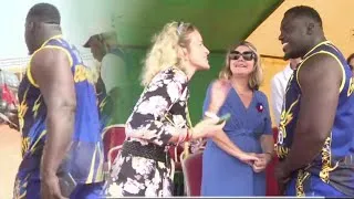 Miniature : L’arrivée de Sa Thiès chez les Ambassadeurs de l’Union européenne 