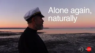 Miniature : Alone again, naturally