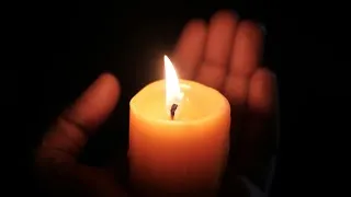 Miniature : FLAMMES DE BOUGIES : VEILLEUSE APAISANTE SPIRITUELLE POUR DORMIR, MÉDITER OU PRIER