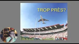 Miniature : L'avion qui a frôlé un stade rempli avant une finale historique