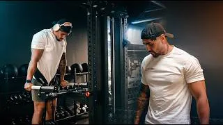 Miniature : j’attaque un nouveau bloc en streetlifting (dips & squat)