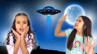 Miniature : L’histoire de l’extraterrestre | Alice et Juju