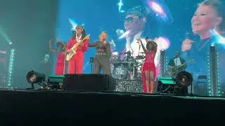 Miniature : Chic et Sheila : «  Spacer » at Zénith, 30st June 2026