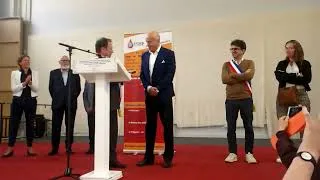 Miniature : Remise de la Médaille d'Or de l'Assemblée Nationale à Serge Besanger en salle de la Légion d'Honneur