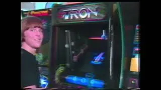 Miniature : Arcade Machine Tron "my name is Jason Bland" clip