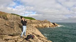 Miniature : Pêche en mer, depuis les rochers : du poisson, une surprise !