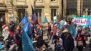 Miniature : La grande marche pour le Frexit ! 1ère manifestation de l’UPR du 1er Mai 2018 Paris