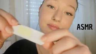 Miniature : ASMR - [Roleplay] Tu es tombé, je te ramasse et te soigne (Soft spoken)