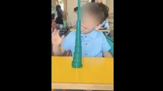 Miniature : L'intérêt des cylindres de couleur Montessori