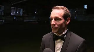 Miniature : Renaud Lavillenie teste les Costumes sur mesure Atelier Blatin - Reportage de France 3 Auvergne