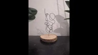 Miniature : Wire frame couple/ Metal and wood