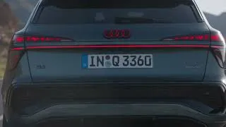Miniature : audi q3 suv trailer dynamic without cae 2160p