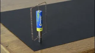 Miniature : Moteur électrique pile-aimant-cadre métallique