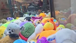 Miniature : La nouvelle machine attrape-peluche du centre commercial de Joliette 