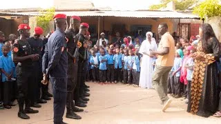 Miniature : Cérémonie de levée des couleurs à l'école iqra à Diourbel 