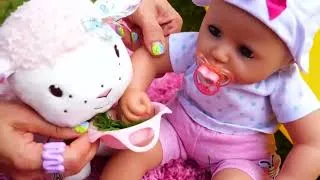 Miniature : Les aventures de Bébé Annabelle : jeux et découvertes en plein air. @LEcoledesNounous