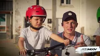 Miniature : Learn how to control your turns on a bike: thrills guaranteed!