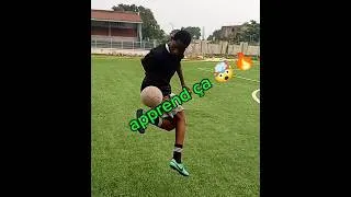 Miniature : 5 façons de lever le ballon comme un pro ( technique football  ) 