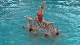 Miniature : Compétition natation synchronise équipe féminin France.