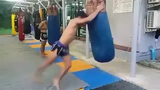 Miniature : Entraînement à la Thaïlandaise