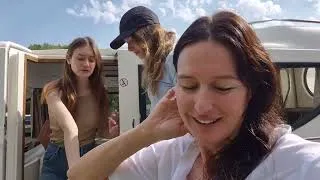 Miniature : 453 On a perdu les filles - La Tamise en bateau en famille - Londres