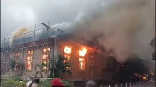 Miniature : URGENT L'ÉGLISE SHEKINAH DE DE BONHOMME EN FEU 🔥😱😱😱