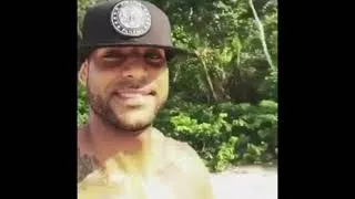 Miniature : BOOBA SE FAIT COURSER PAR UN ÉLÉPHANT