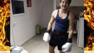 Miniature : Ma SEANCE JAMBES + POURQUOI les TRAVAILLER en Boxe - Comment je m'entraîne à la MAISON SANS MATERIEL