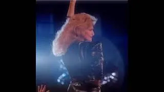 Miniature : dalida...live paris 1983...