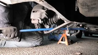Miniature : Changer un triangle inférieur de suspension