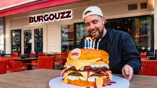 Miniature : Valouzz découvre le gâteau burger des 1 an de Burgouzz Rennes