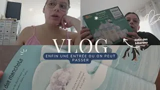 Miniature : VLOG 🏡 On transforme notre entrée ! Tri, rangement, gros ménage... + colis bébé 👶📦