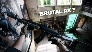 Miniature : This Airsoft Gun Is BRUTAL ! CQB in Abandoned Military Hospital