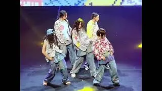 Miniature : This move #NewJeans #howsweet #kpop #fypシ