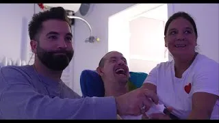 Miniature : Kendji Girac rencontre Axel aux Tof Services : un moment qui bouleverse ❤️🎤  | CAP48 2025