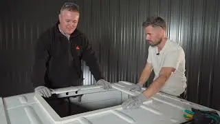 Miniature : Comment installer un lanterneau sur votre van aménagé par SIKA