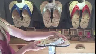 Miniature : CaresseBois, la Tong Flexible, en Bois
