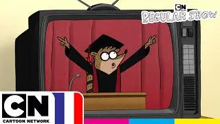 Miniature : Remise de diplôme épique pour Rigby 🚁 | Regular Show | @cartoonnetworkFR