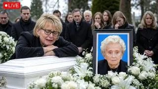 Miniature : Un mois après la mort de Bernadette Chirac, le dernier secret a enfin été révélé par sa fille.