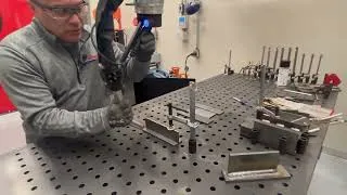Miniature : Découvrez notre robot soudeur