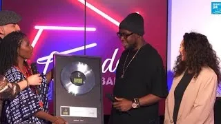 Miniature : @ROGAROGAOfficiel  reçoit son premier disque de platine : Bokoko certifié single de platine 