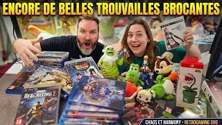 Miniature : BROCANTE de ouf avec des STATUES, PELUCHES, JEUX VIDEO, DES FILM ect...